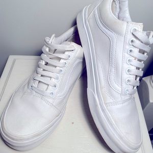 Vans Women’s Low-Top Sneakers